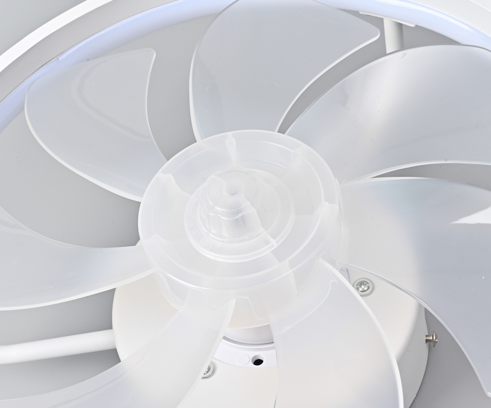 مروحة سقف 55 واط مع إضاءة، مرو - مراجعة Smart Home Ventilation وسعره